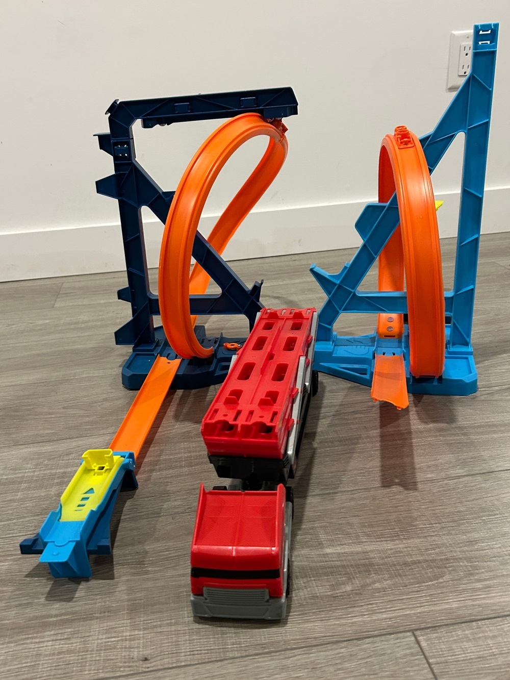 Hot Wheels Triple Loop Track Set + Mega Hauler 50+ Car Transporter